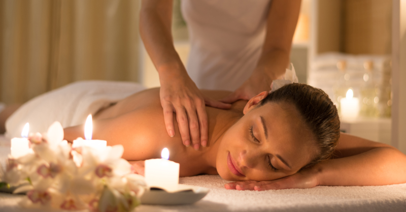 3 massages énergétiques pour soulager les douleurs et apaiser les tensions dans votre corps